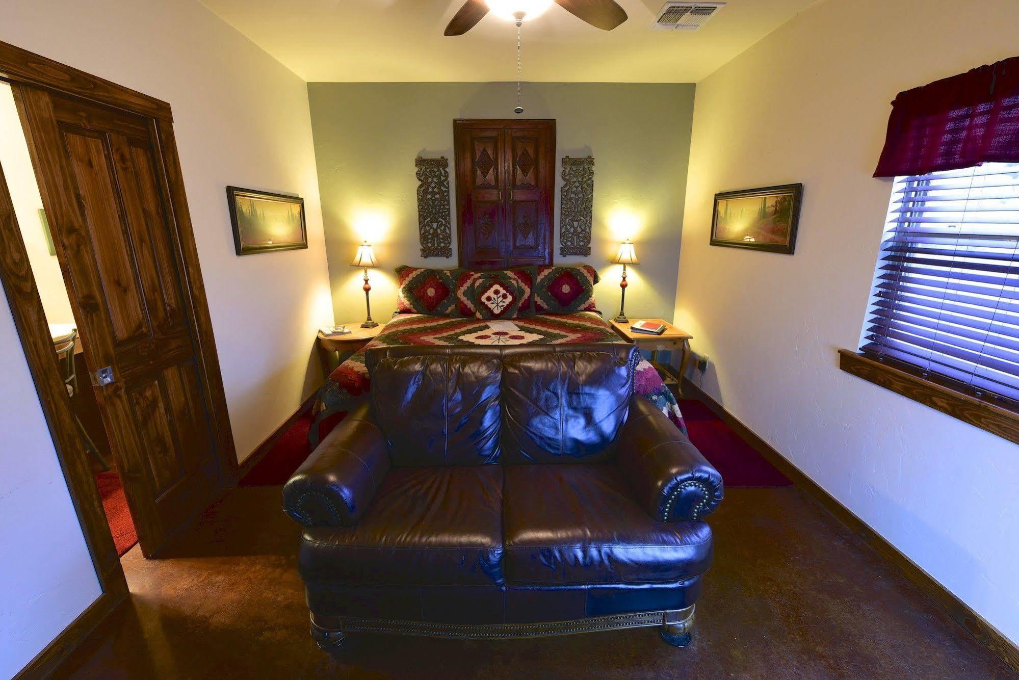 Lazy T Bed And Breakfast Fredericksburg Exteriér fotografie